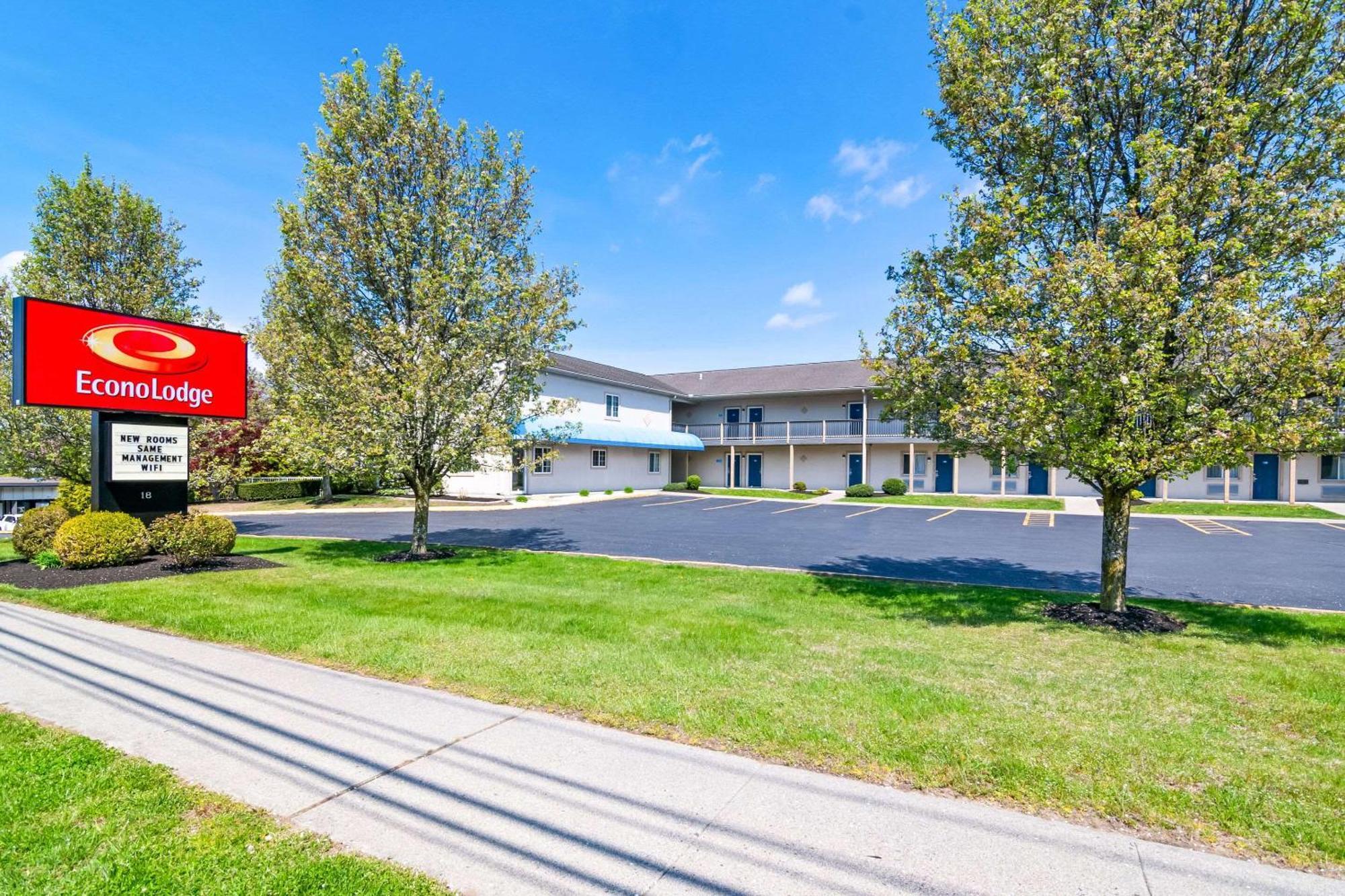 Econo Lodge Bethel - Danbury Exteriör bild